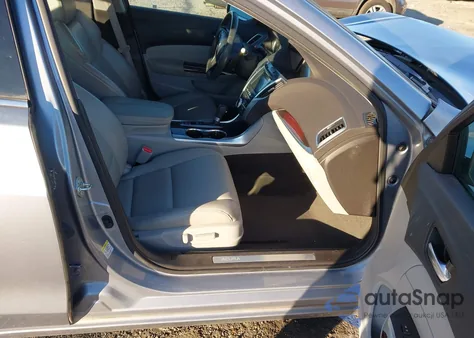 2016 Acura Tlx z USA, uszkodzony, nr VIN 19UUB1F39GA003228